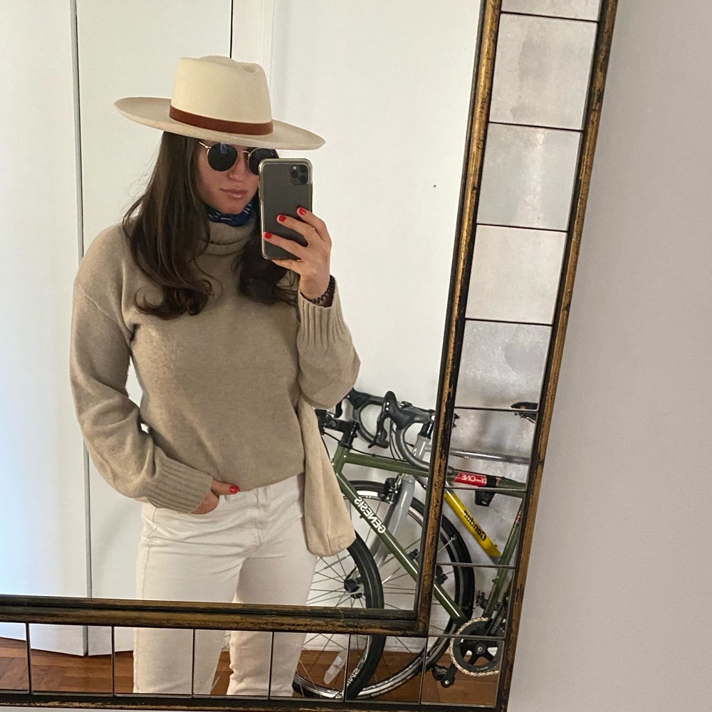 Meet your Posher, Liridona